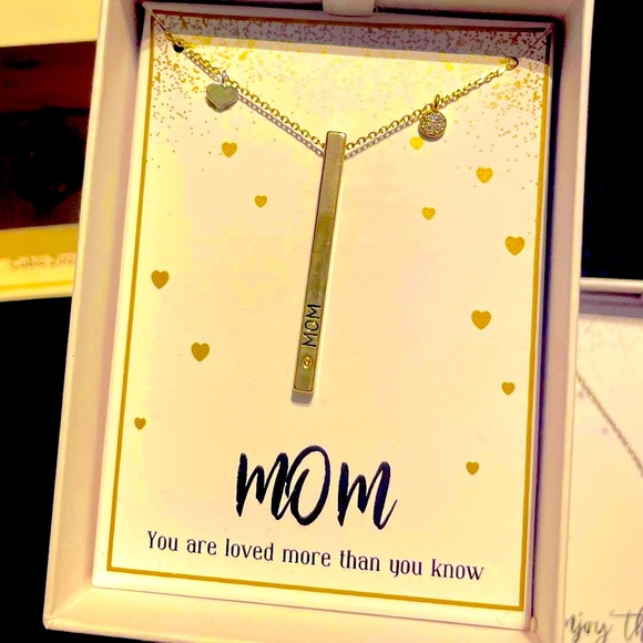 💕Mother’s Necklace Tiny Heart Crystal Flower NEW IN BOX - Picture 3 of 11